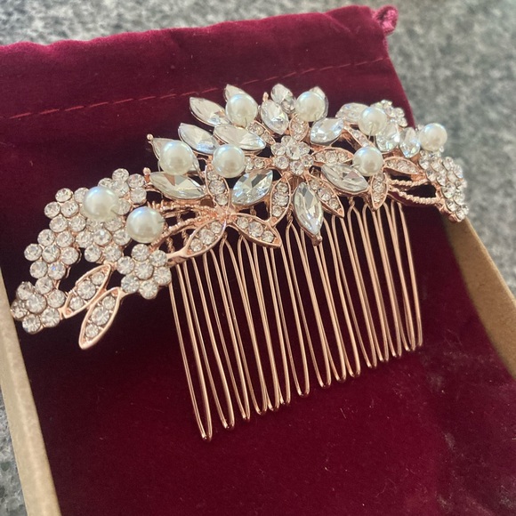 Rose Gold Rhinestone Hair Pin - Picture 2 of 3